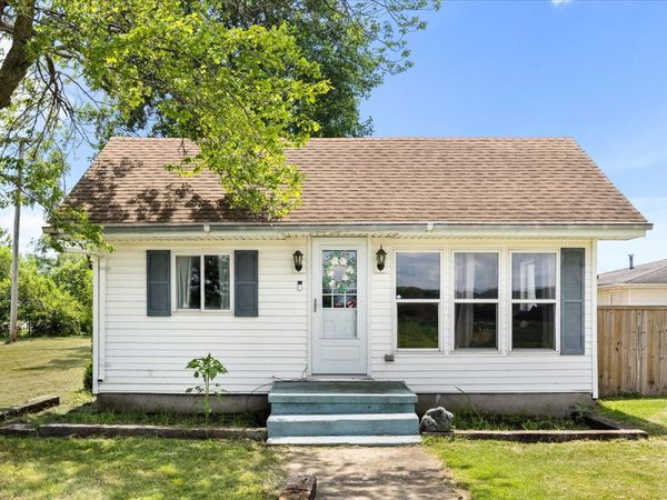 4952 E 3150 North Road , Streator, IL 61364