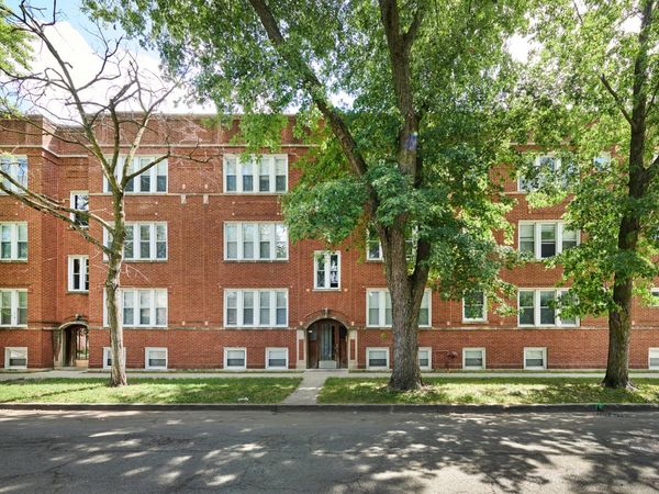 7209 N DAMEN Avenue , Unit 3, Chicago, IL 60626
