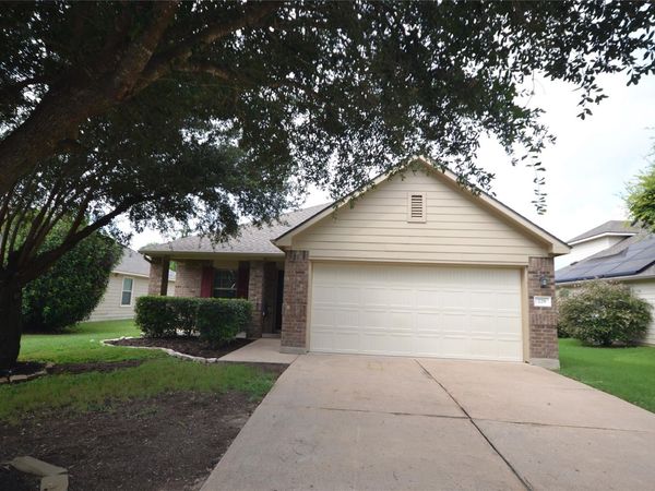 228 Falcon LN, Leander, TX 78641