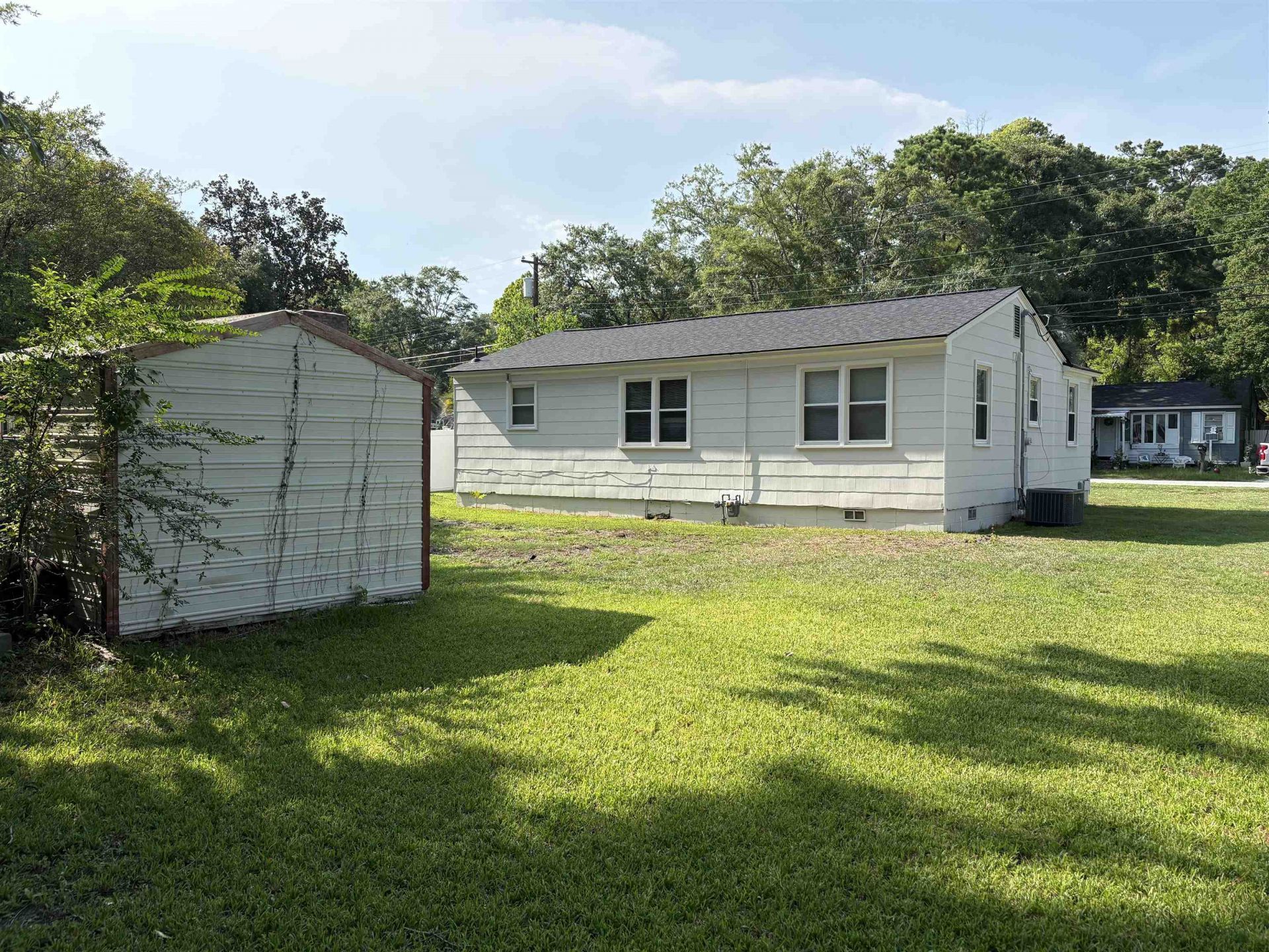 505 Dawson St.  Photo 4