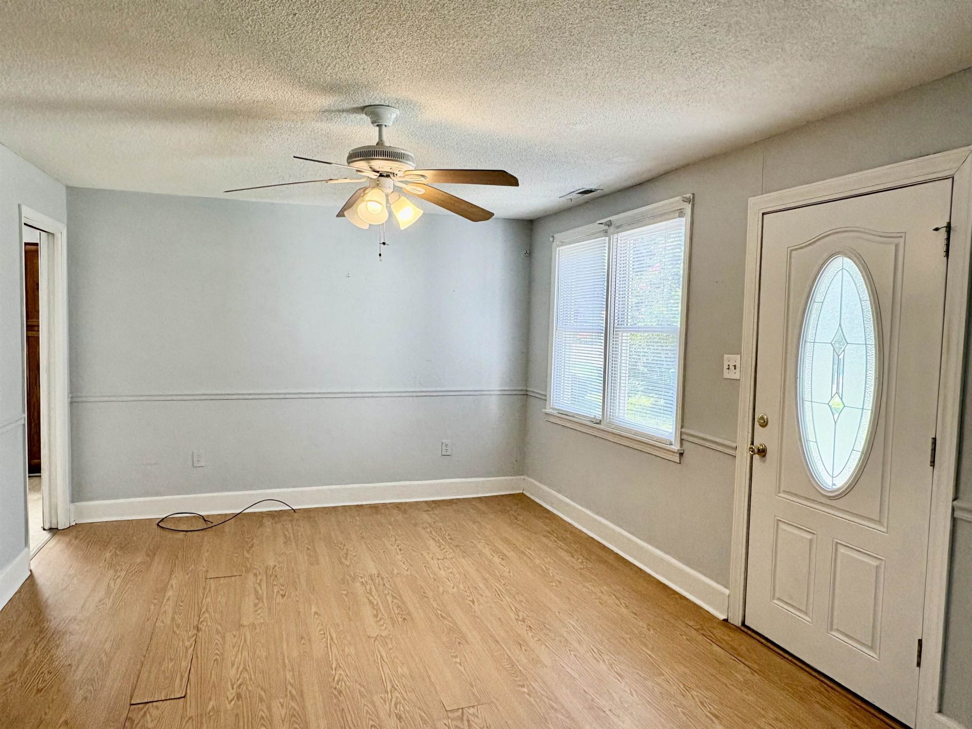 505 Dawson St.  Photo 5