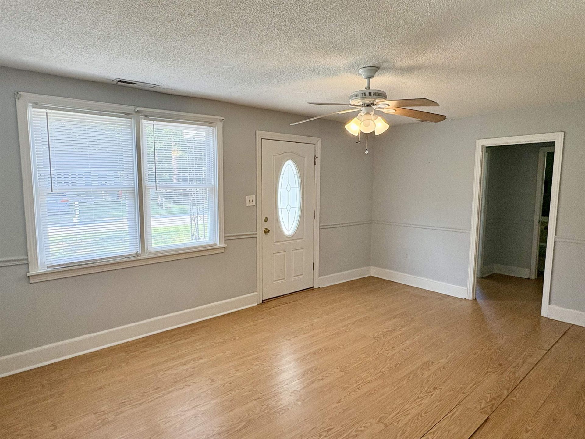 505 Dawson St.  Photo 6