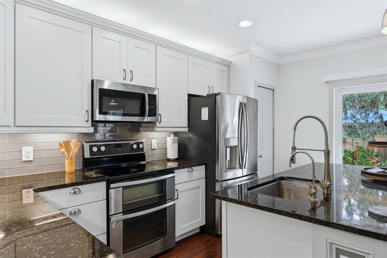 86 Arbor Oaks Drive, Sarasota, FL 34232 Photo