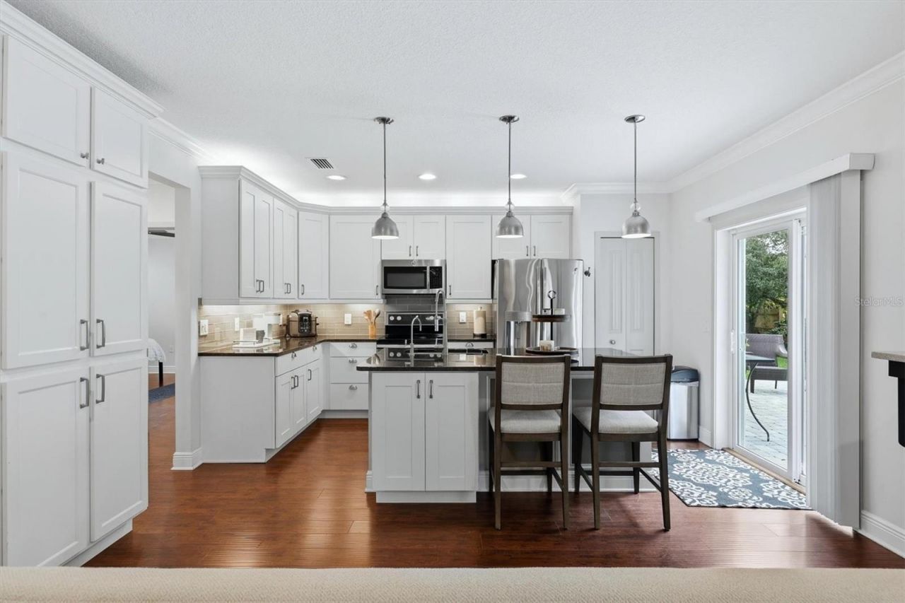 86 Arbor Oaks Drive, Sarasota, FL 34232 Photo