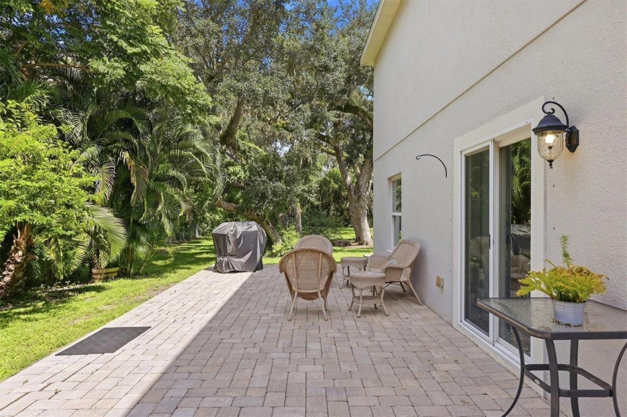 86 Arbor Oaks Drive, Sarasota, FL 34232 Photo