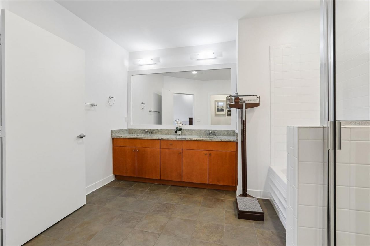 1010 Central Avenue, Unit 413, Saint Petersburg, FL 33705 Photo