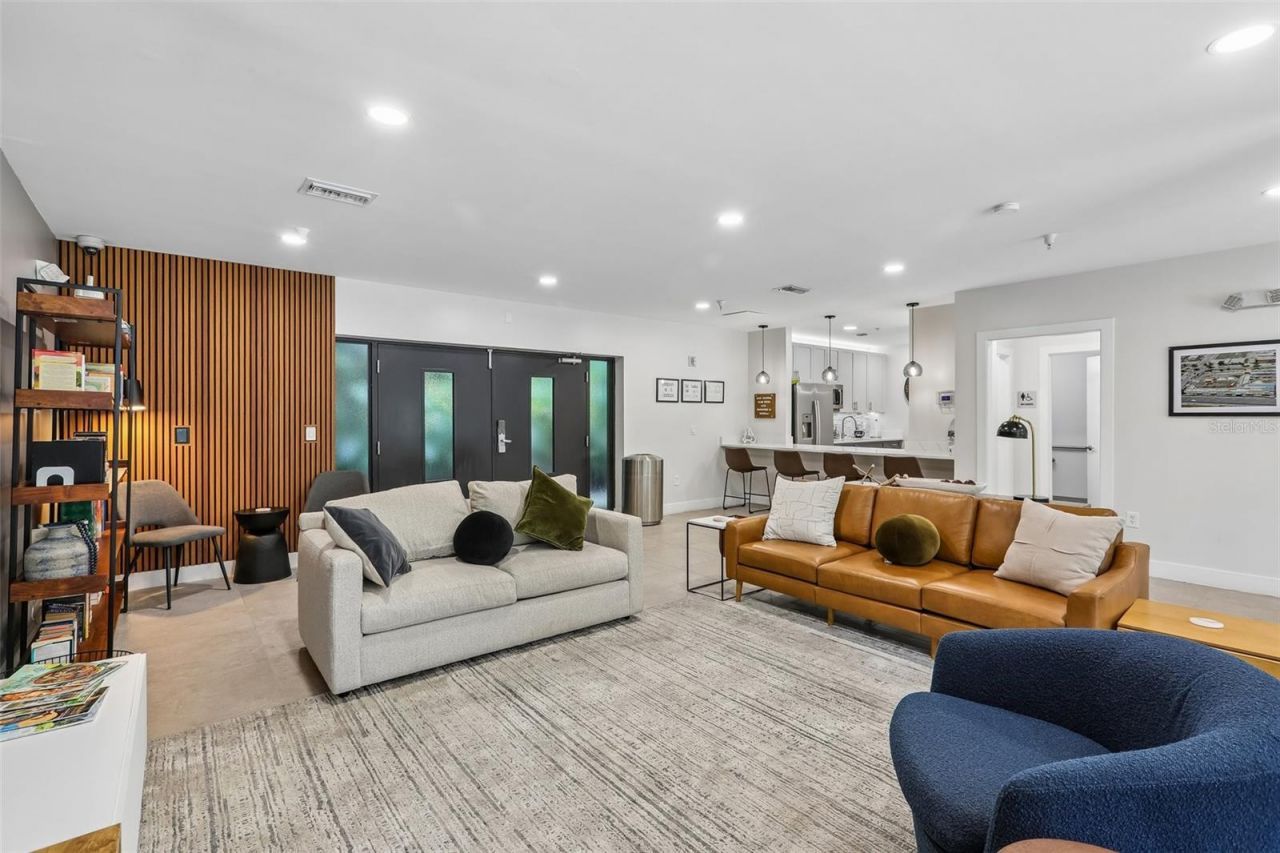 1010 Central Avenue, Unit 413, Saint Petersburg, FL 33705 Photo