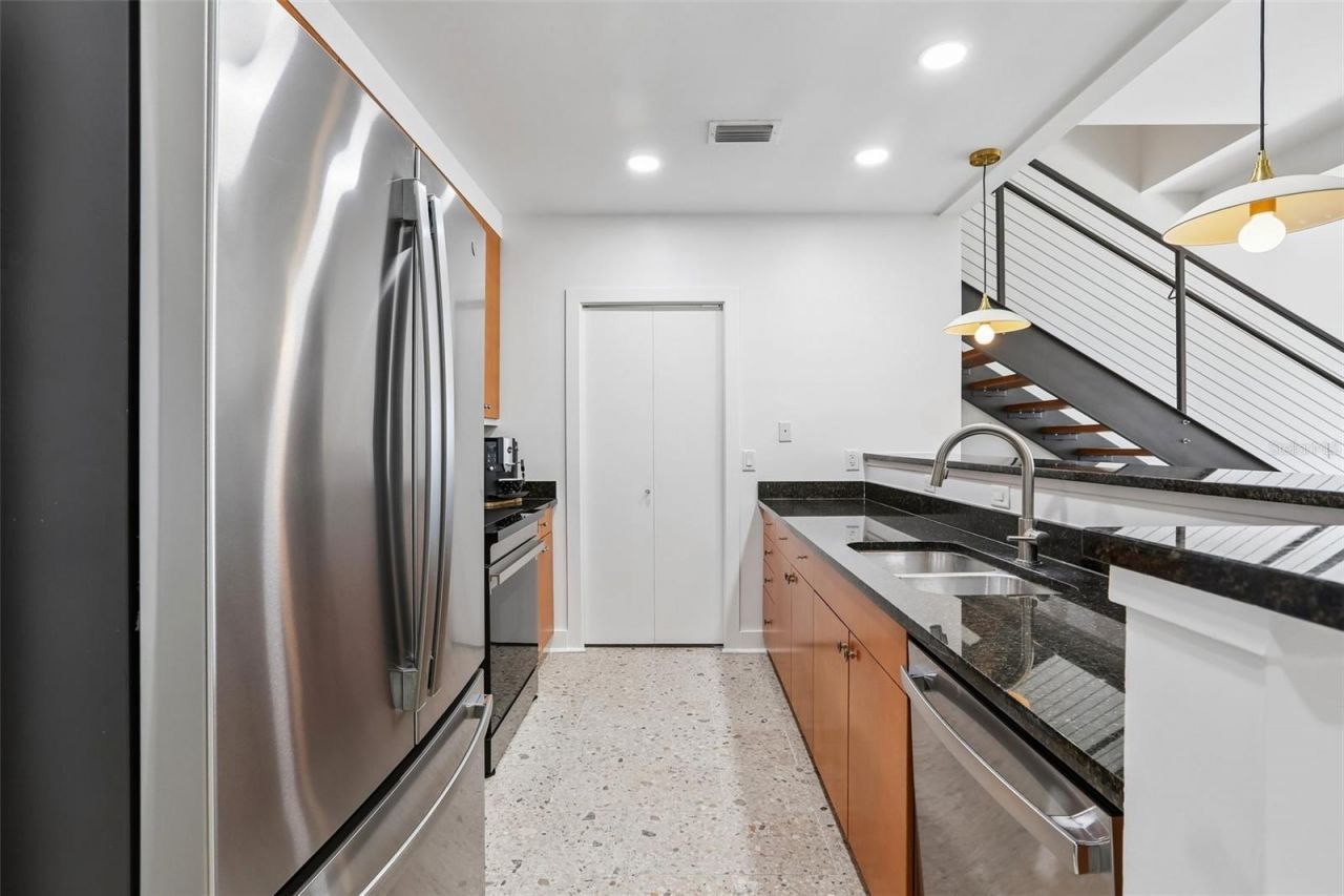 1010 Central Avenue, Unit 413, Saint Petersburg, FL 33705 Photo