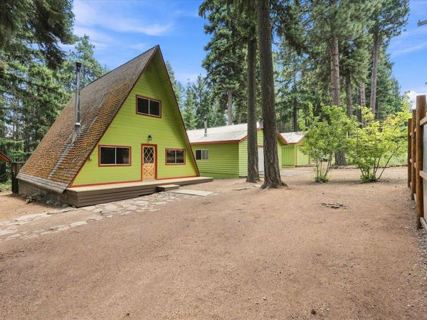 22837 Elm Street, Klamath Falls, OR 97601