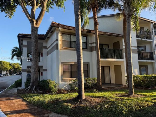 540 S Park Road, Unit 111-9, Hollywood, FL 33021