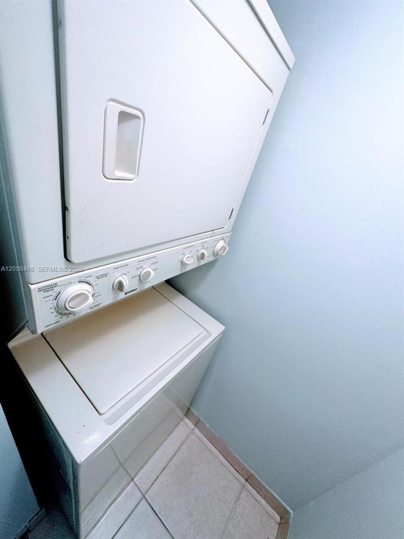 540 S Park Road , Unit 111-9, Hollywood, FL 33021 Photo