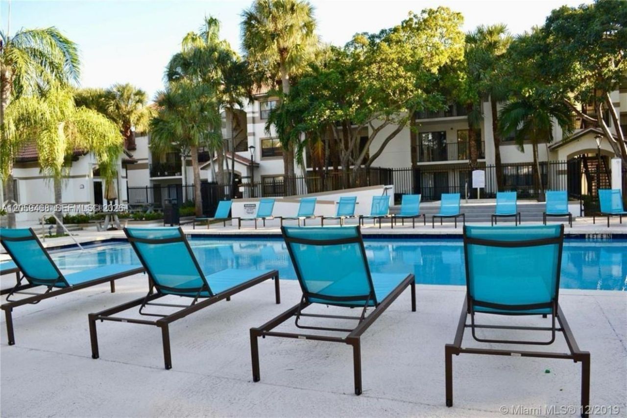 540 S Park Road, Unit 111-9, Hollywood, FL 33021 Photo