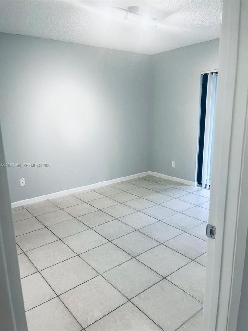 540 S Park Road , Unit 111-9, Hollywood, FL 33021 Photo