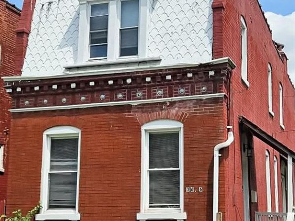 3646 Iowa Avenue , St Louis, MO 63118