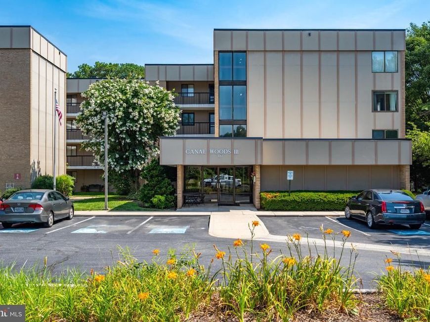 227 Canal Park Drive, Unit 305, Salisbury, MD 21804 Main Photo