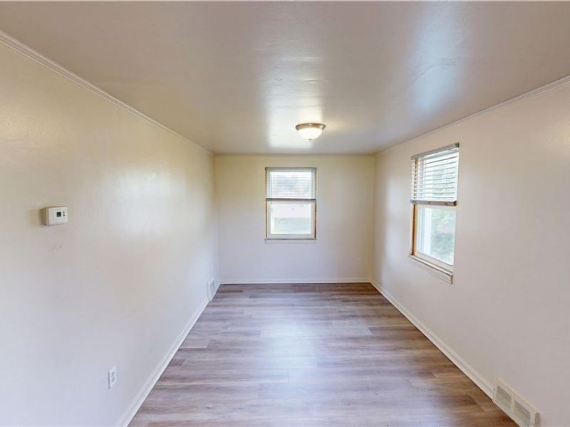 34 W Lewis Street, Struthers, OH 44471 Photo 10