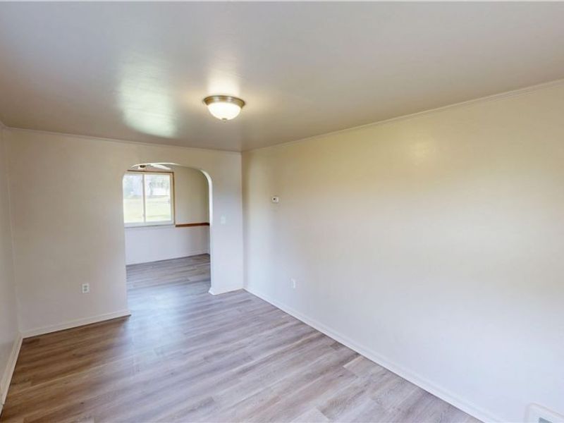 34 W Lewis Street, Struthers, OH 44471 Photo 11