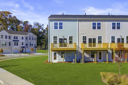 209 Laurelhurst Road photo 4