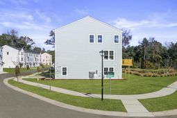 209 Laurelhurst Road photo 4