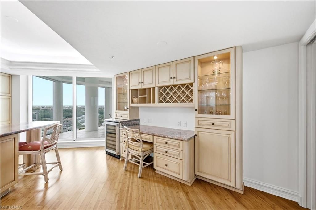 60 Seagate Dr, Unit 1606, Naples, FL 34103 Photo