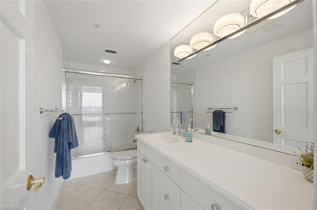 60 Seagate Dr, Unit 1606, Naples, FL 34103 Photo