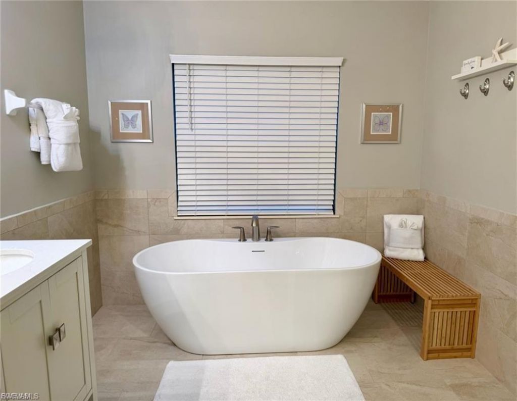 15472 Admiralty Cir , Unit 1, North Fort Myers, FL 33917 Photo