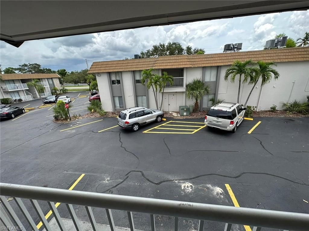 1830 Maravilla Ave, Unit 210, Fort Myers, FL 33901 Photo