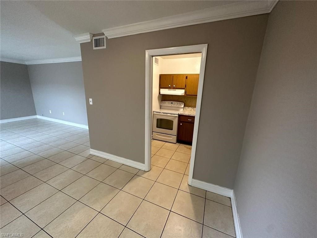 1830 Maravilla Ave, Unit 210, Fort Myers, FL 33901 Photo