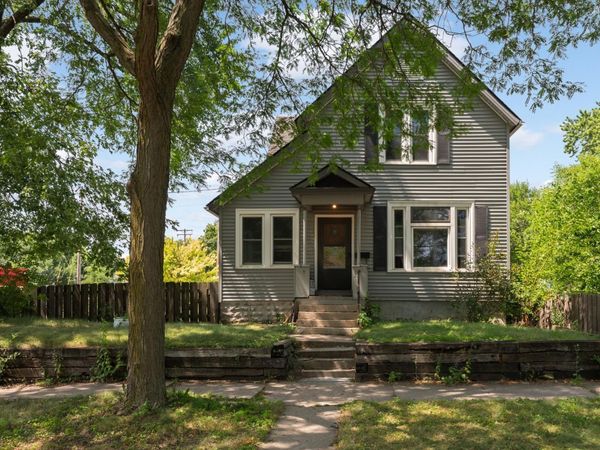 323 Erie Street, Saint Paul, MN 55102