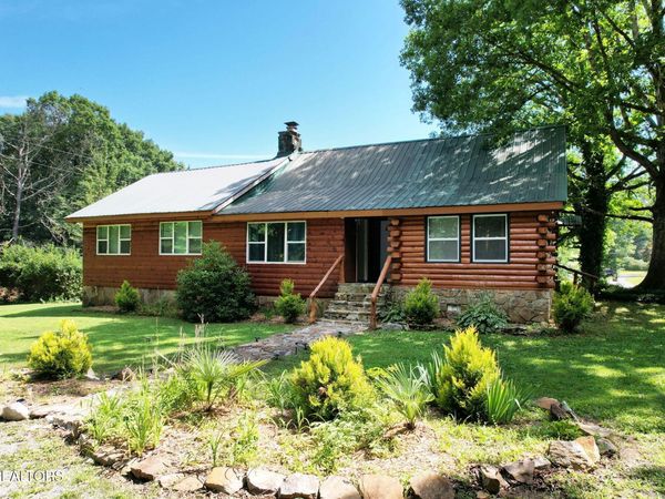 47 Stephens Rd, Signal Mountain, TN 37377