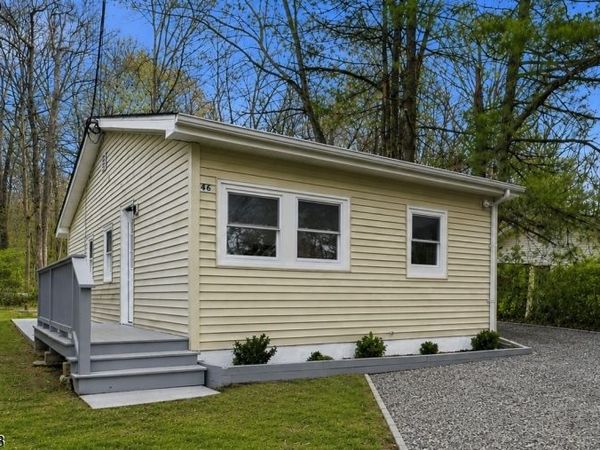 46 Wildwood Rd, Jefferson, NJ 07438