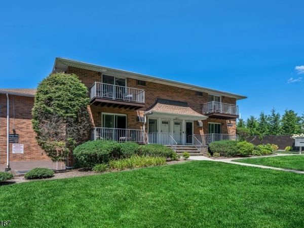 15 Cottage St, Unit 1B, Midland Park, NJ 07432