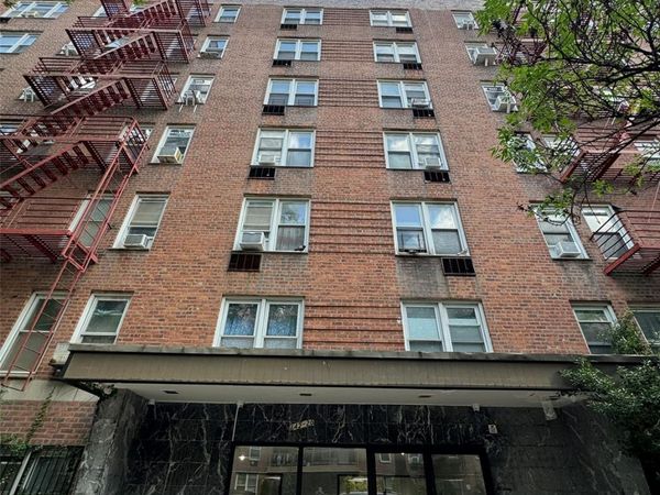 142-20 41st Ave , Unit 6C, Flushing, NY 11355