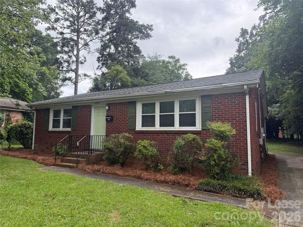 4914 Unaka Avenue , Charlotte, NC 28205