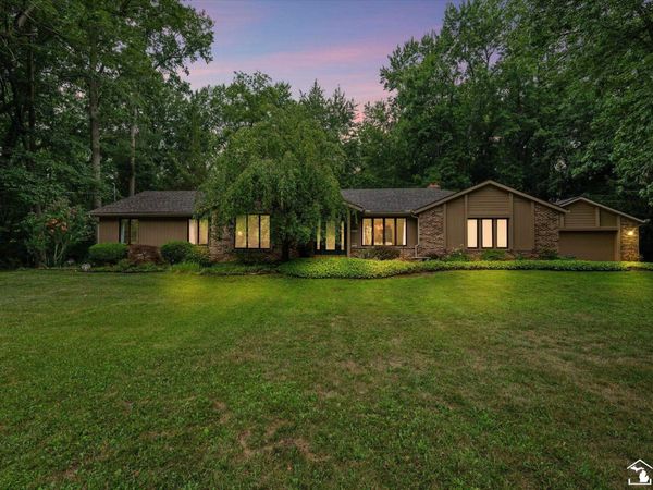10765 Whiteford Road, Petersburg, MI 49270