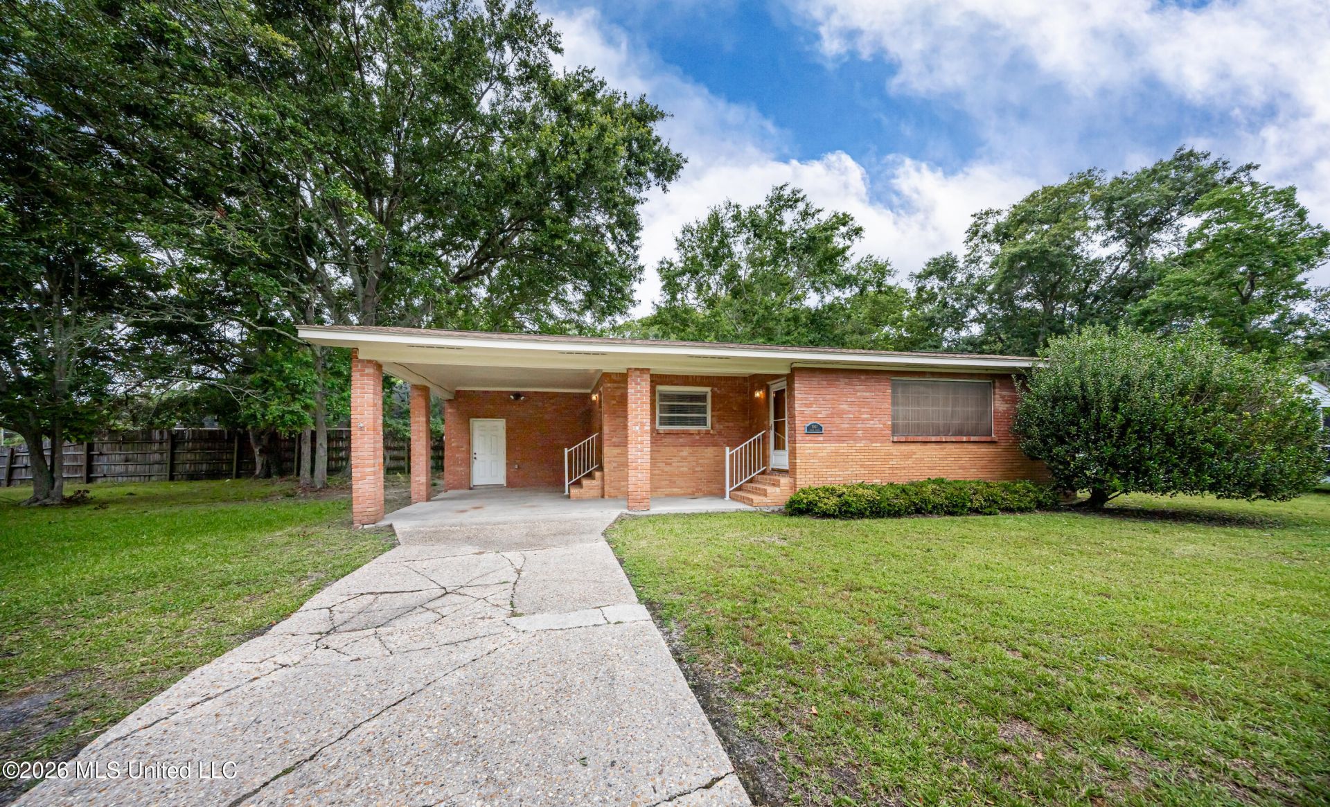 1907 9th Street, Pascagoula, MS 39567 Main Photo