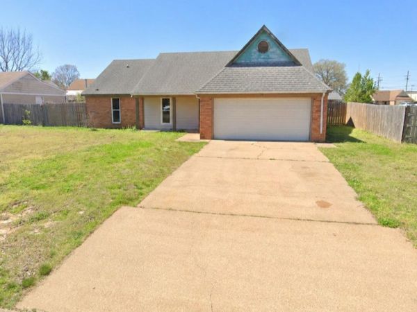 114 Apple Drive, Senatobia, MS 38668