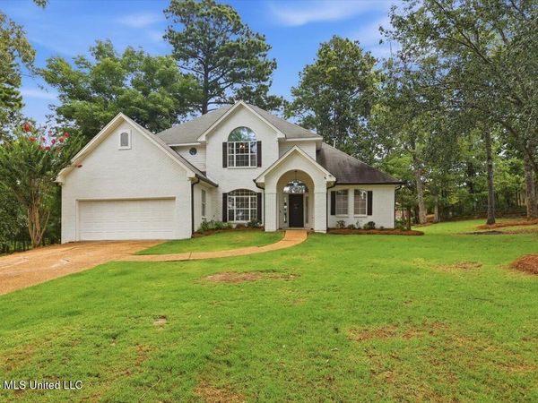 346 Woodlands Drive, Brandon, MS 39047