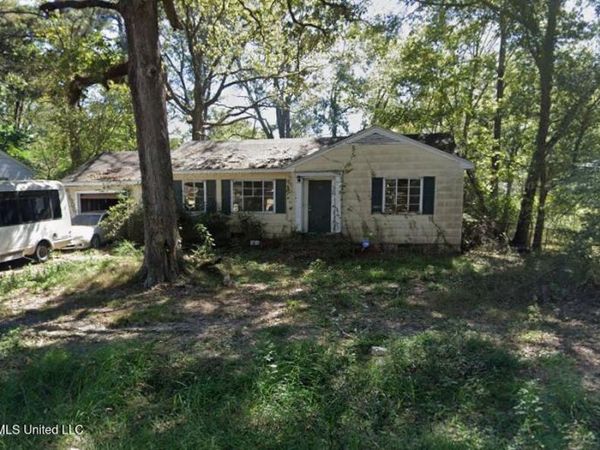 1069 Combs Street, Jackson, MS 39204