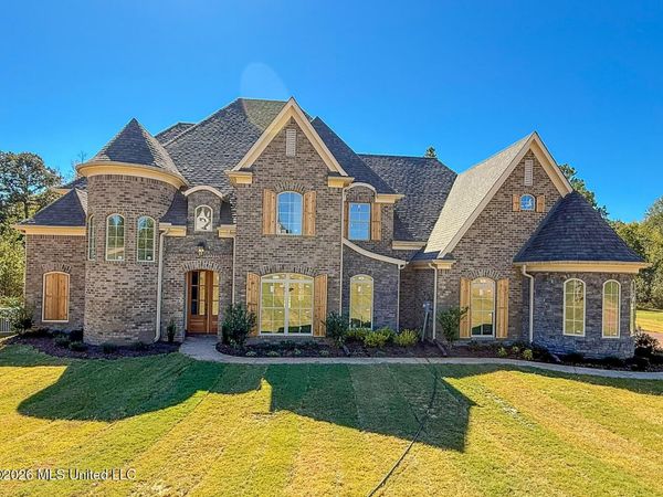349 Poplar Lane, Holly Springs, MS 38635
