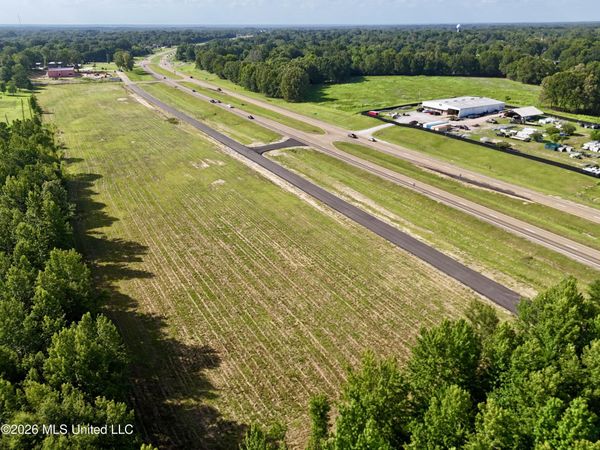000007 Hwy 49 , Flora, MS 39071