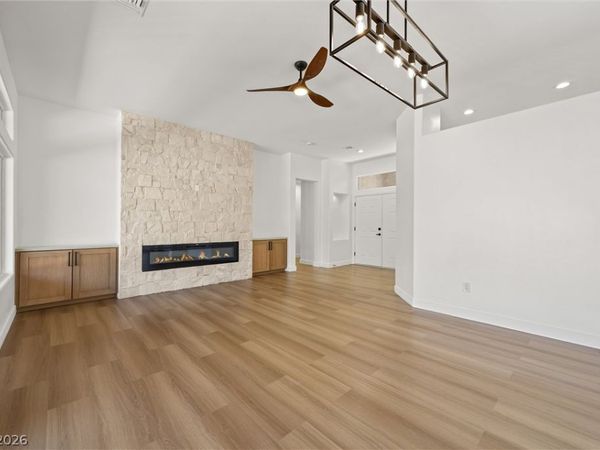 10400 Willamette Place, Las Vegas, NV 89134