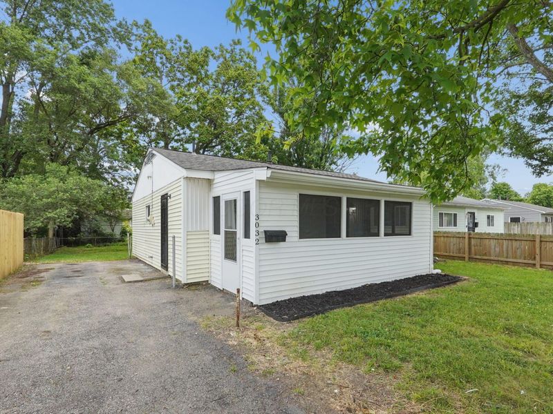 3032 Fairwood Avenue , Columbus, OH 43207 Photo 6