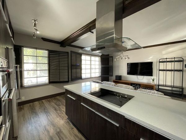 610 8th St , Unit 101, Miami Beach, FL 33139
