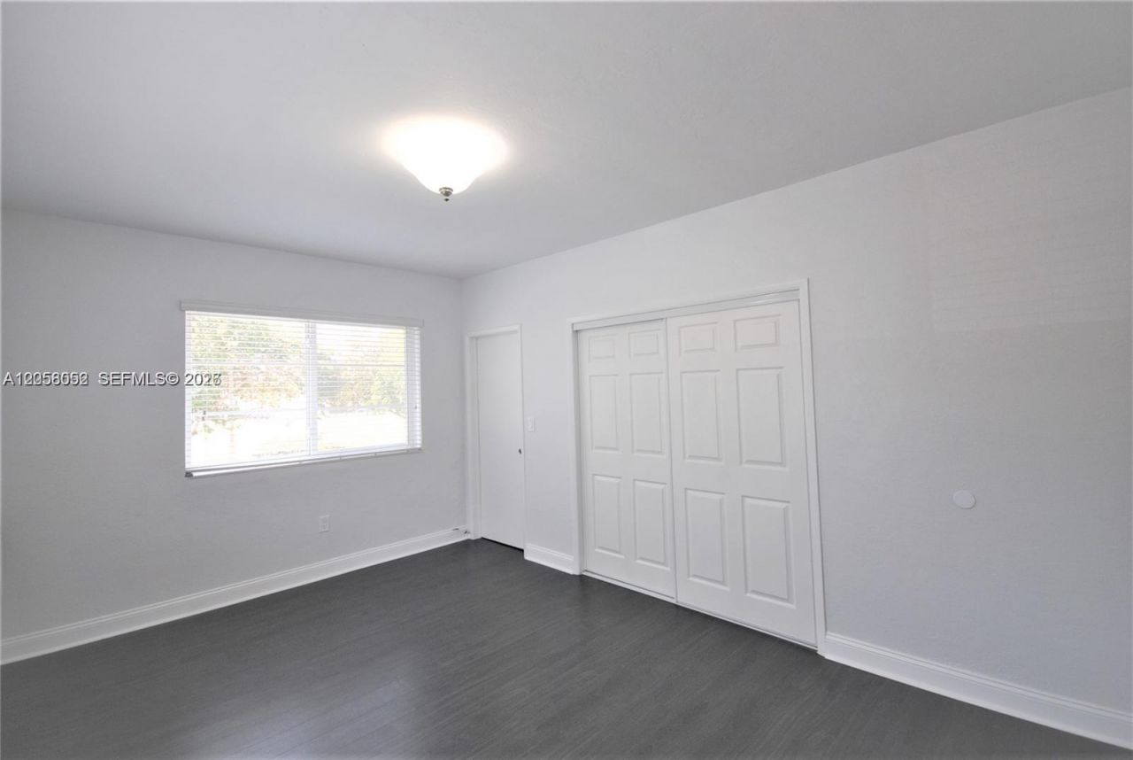 535 73rd St , Unit 1-8, Miami Beach, FL 33141 Photo