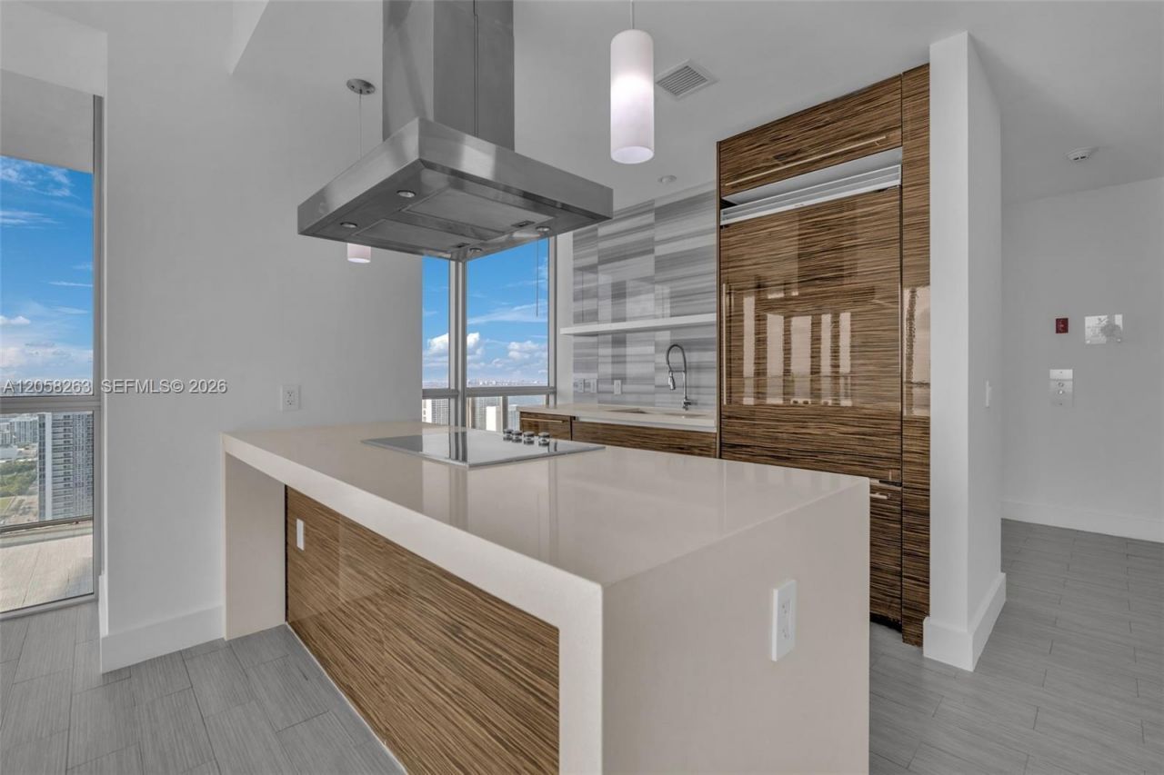 1100 Biscayne Blvd, Unit 4308, Miami, FL 33132 Photo