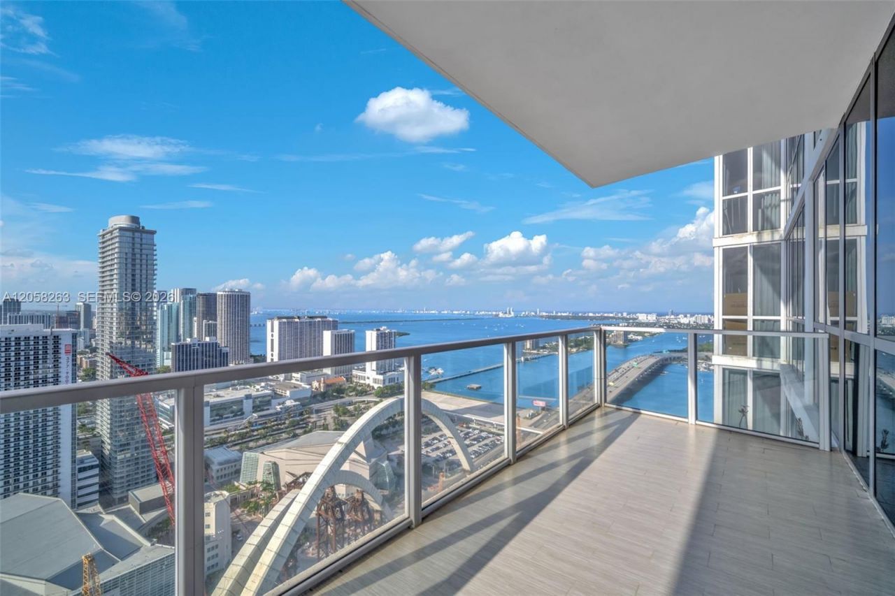 1100 Biscayne Blvd, Unit 4308, Miami, FL 33132 Photo