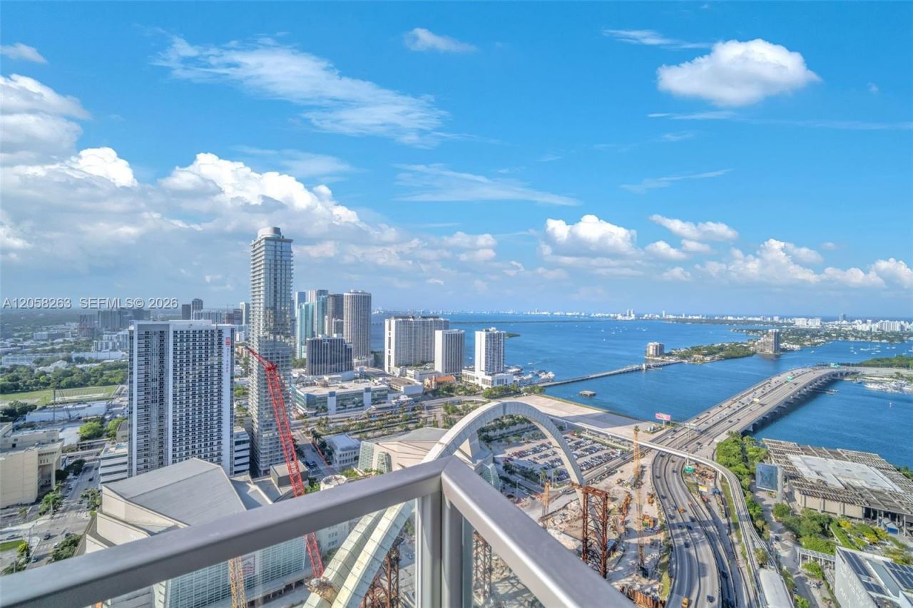 1100 Biscayne Blvd, Unit 4308, Miami, FL 33132 Photo
