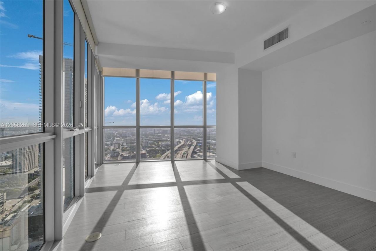 1100 Biscayne Blvd, Unit 4308, Miami, FL 33132 Photo