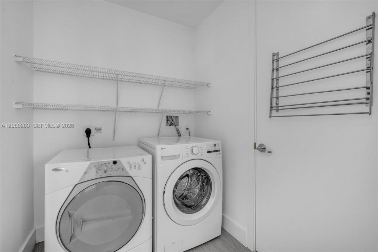 1100 Biscayne Blvd, Unit 4308, Miami, FL 33132 Photo